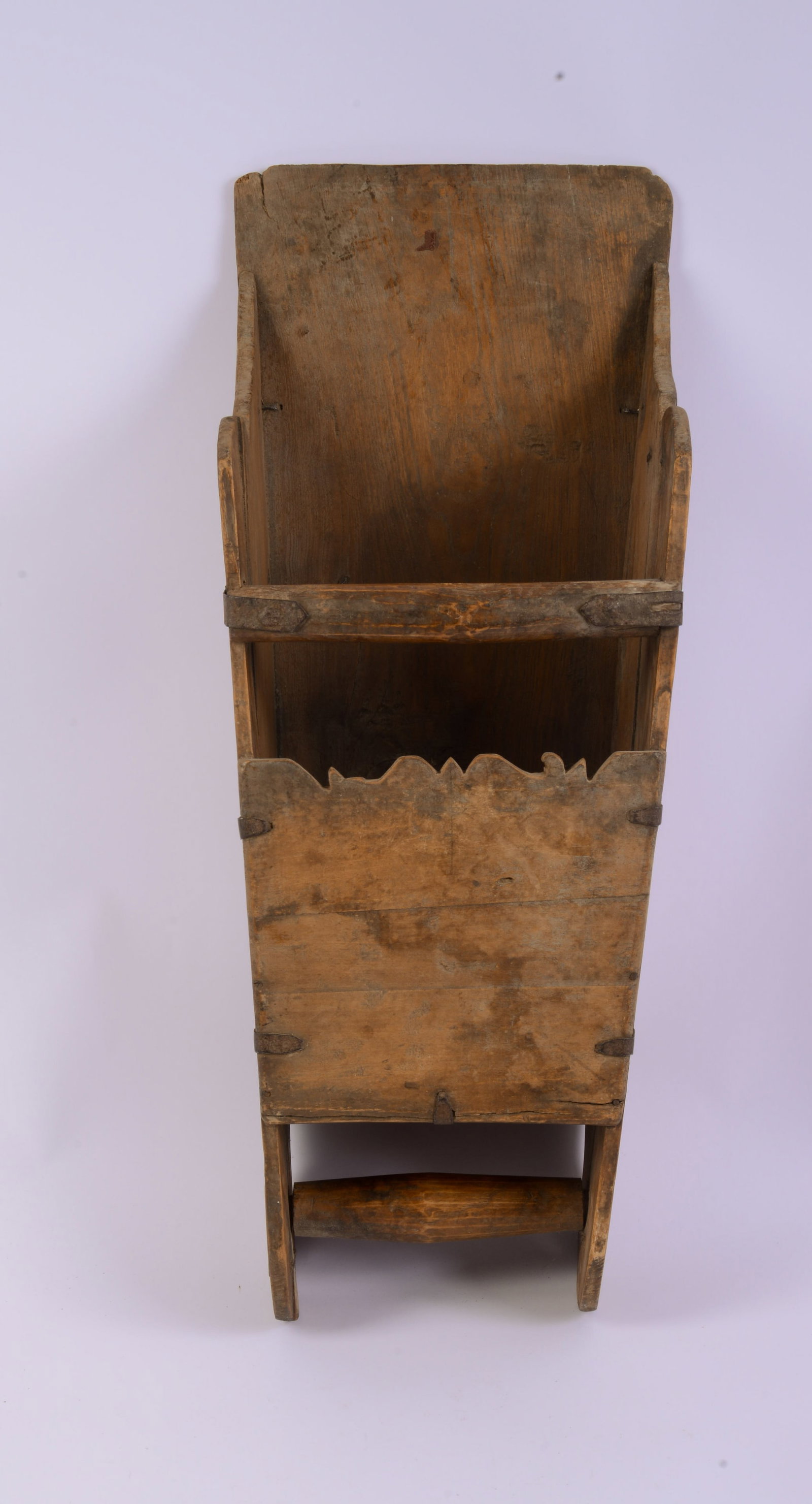 Antique Grain Scoop.: 27 x 10 x 8 inches.