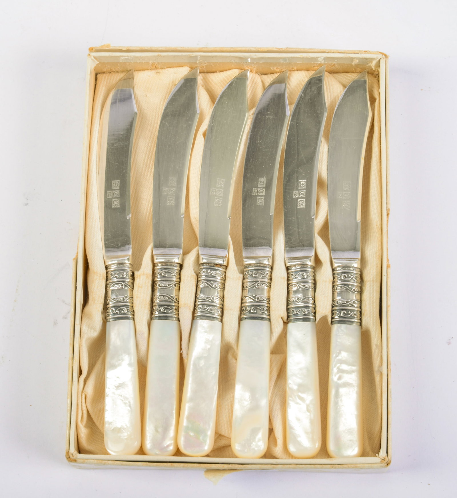 Six Mother of Pearl Handled Knives.: Length 5.5 inches. In original box.