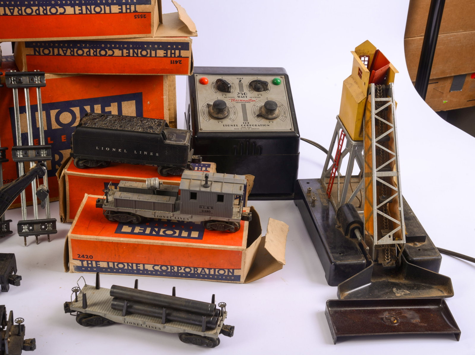 Complete Lionel Train Set. - 4