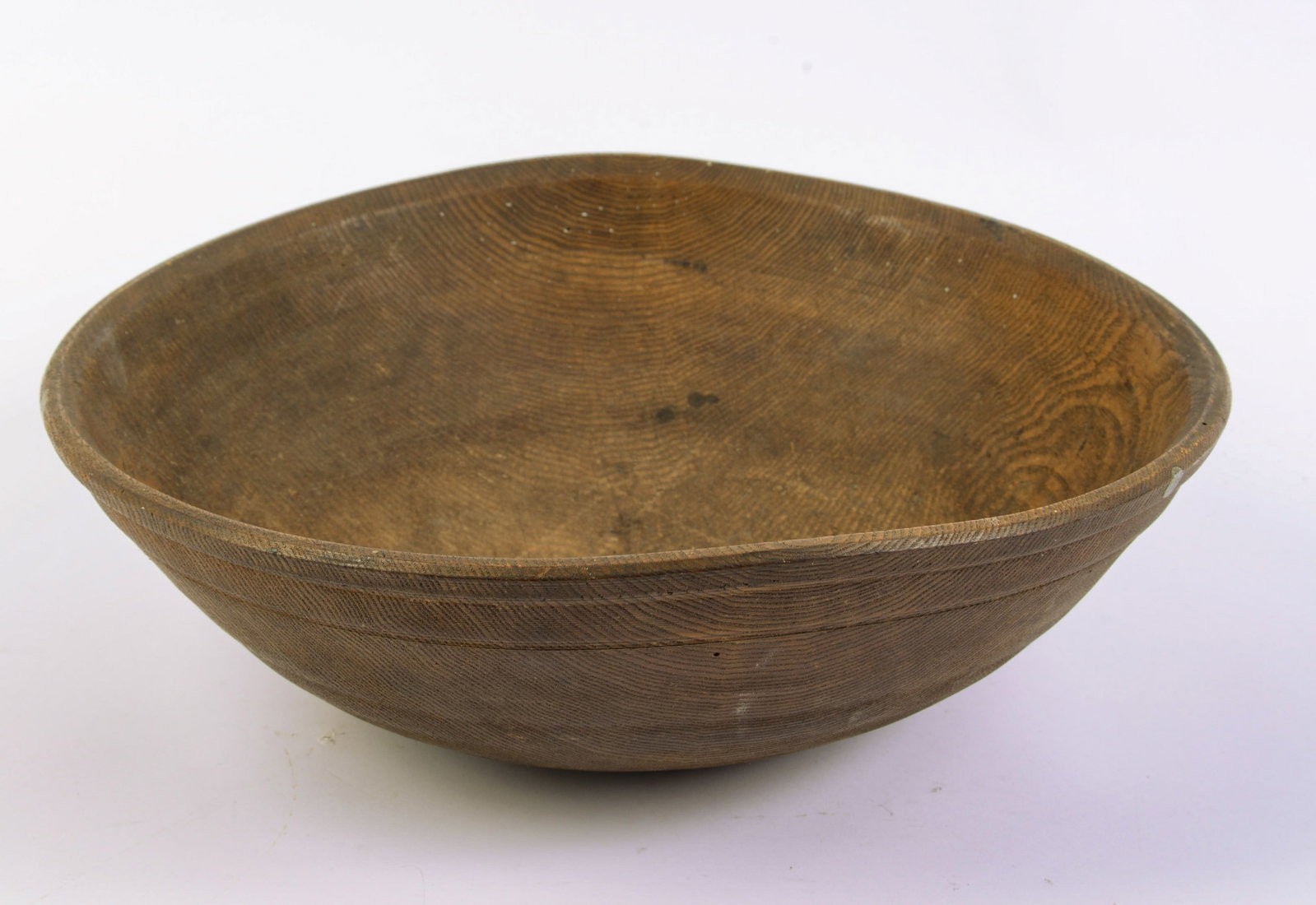 Turned Wooden Bowl.: Diameter 13 inches.