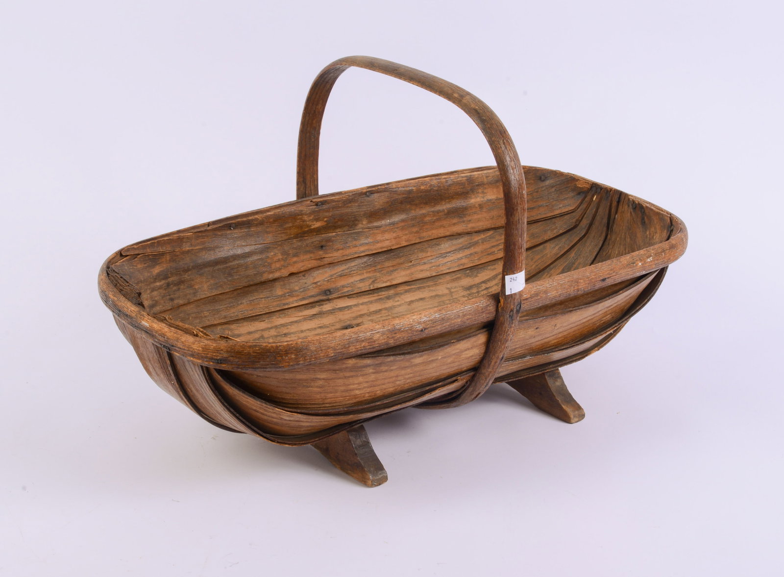 Unusual Early Basket. - 2