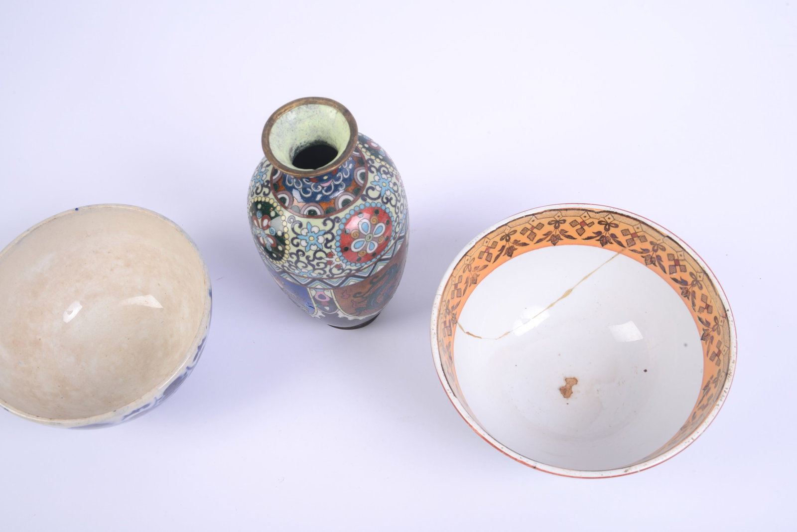 Three Decorative Table Objects. - 4