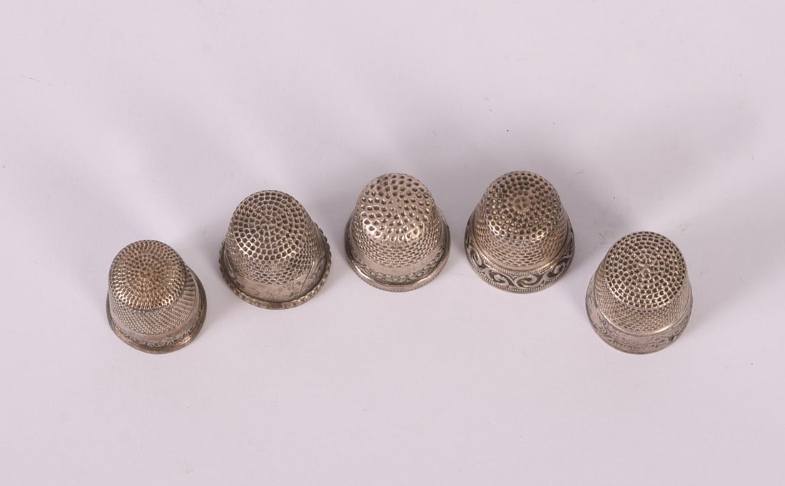 Five Sterling Silver Thimbles. - 3