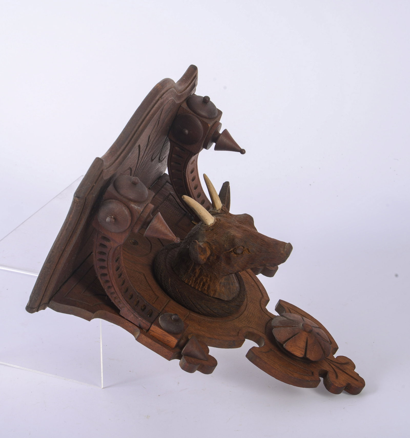 Small Wall Shelf With Cow. - 2