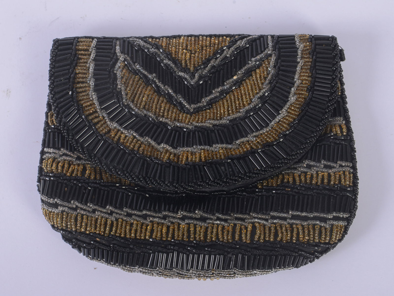 Vintage Beaded Purse.: 5.5 x 7 inches.