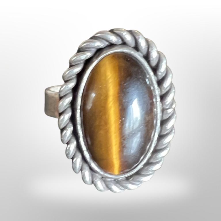 Oval Cut Tiger's Eye Mens 925 Ring (1 of 5)