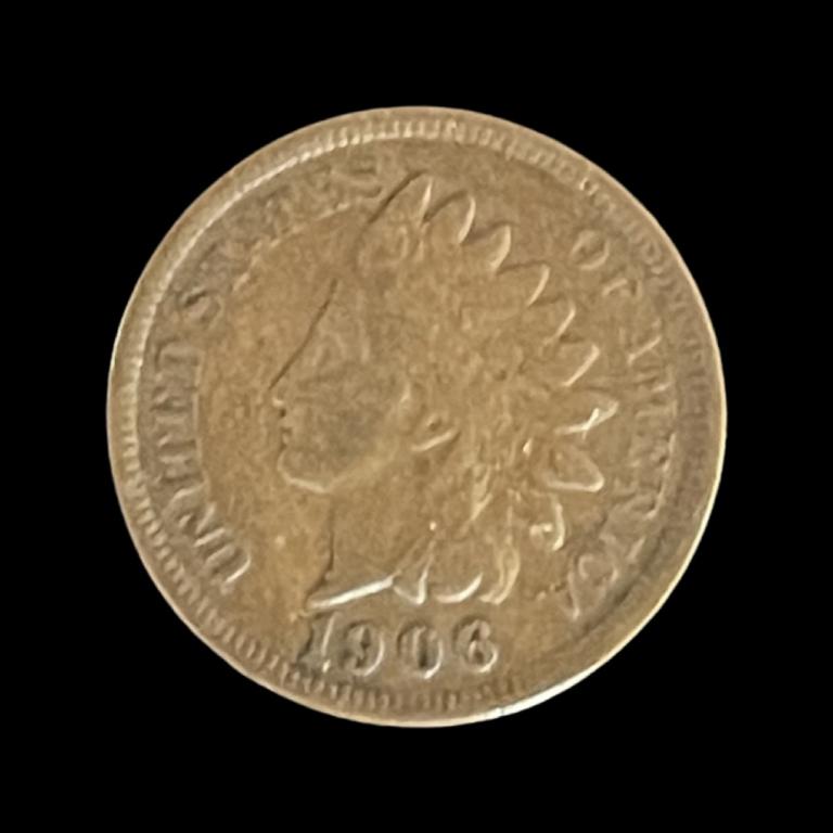 1906 No Mint Mark Indian Head Penny: 1906 No Mint Mark Indian Head Penny. In excellent condition, grade-worthy, highly sought after date, especially in it's condition. Coin comes in a protective 2x2 PVC coin flip cover.
