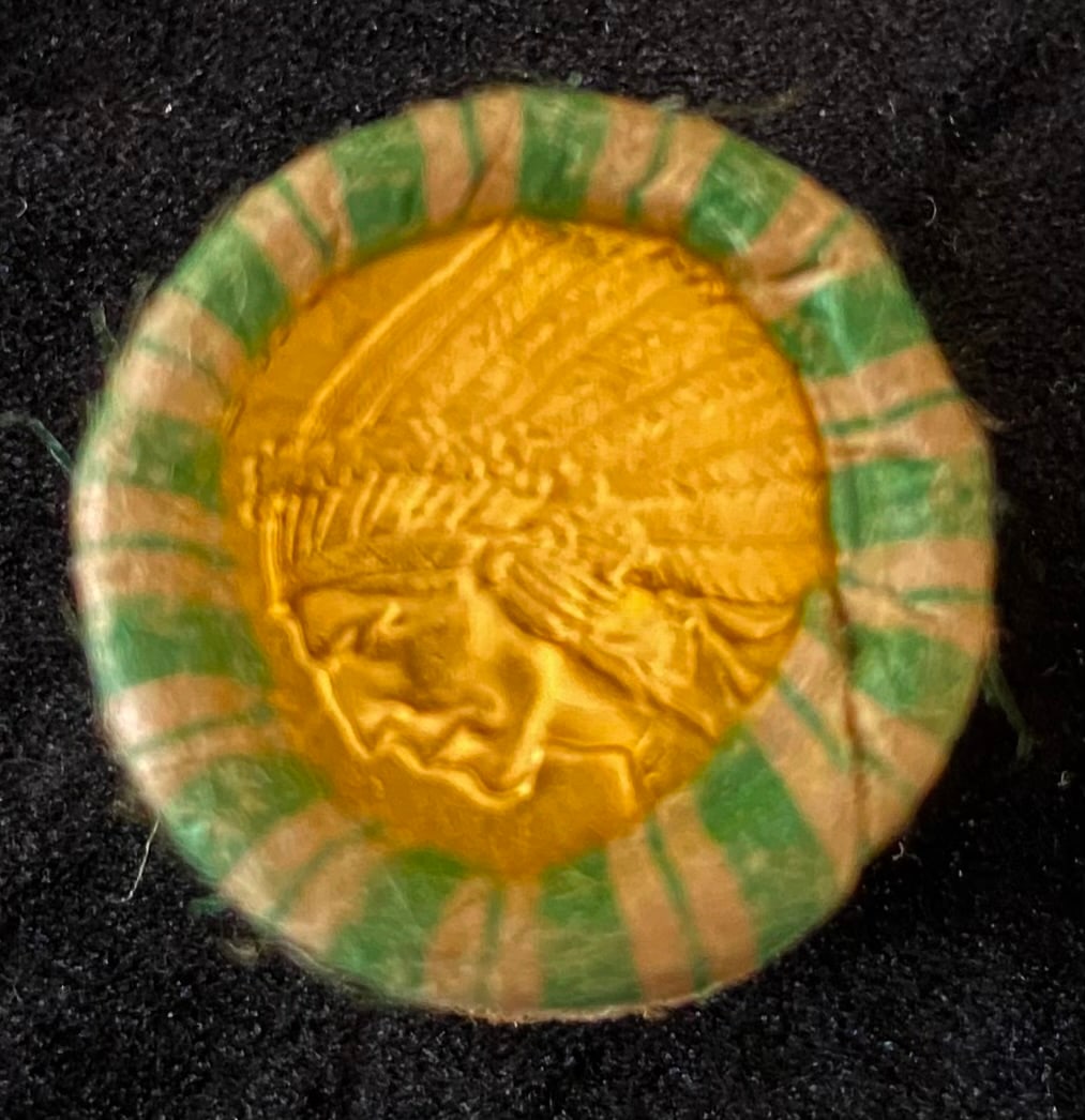 10 QTY $2.5 Mixed Gold Roll (1 of 2)