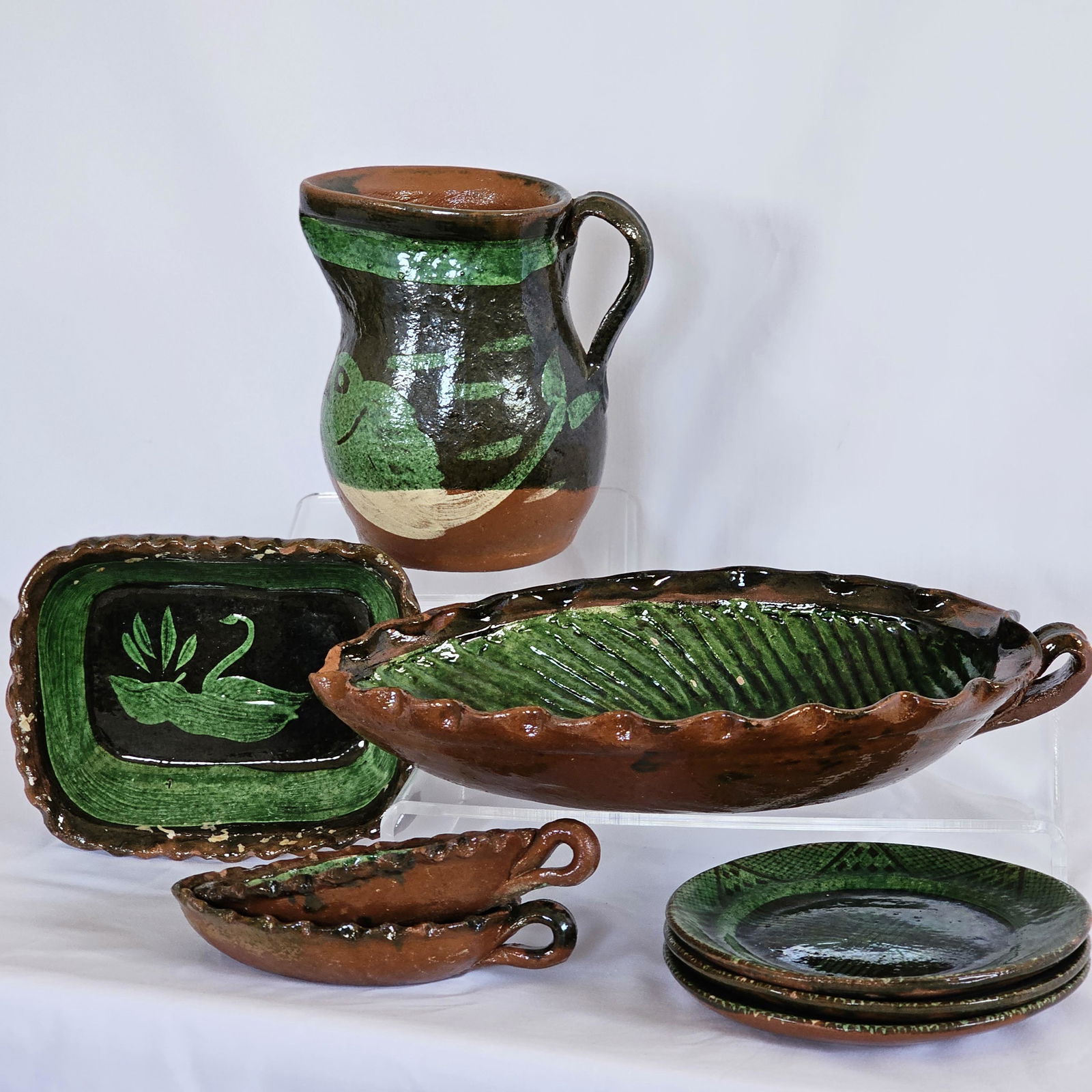 Group of Mexican Pottery Pitcher & serving dishes 8 pc (1 of 4)