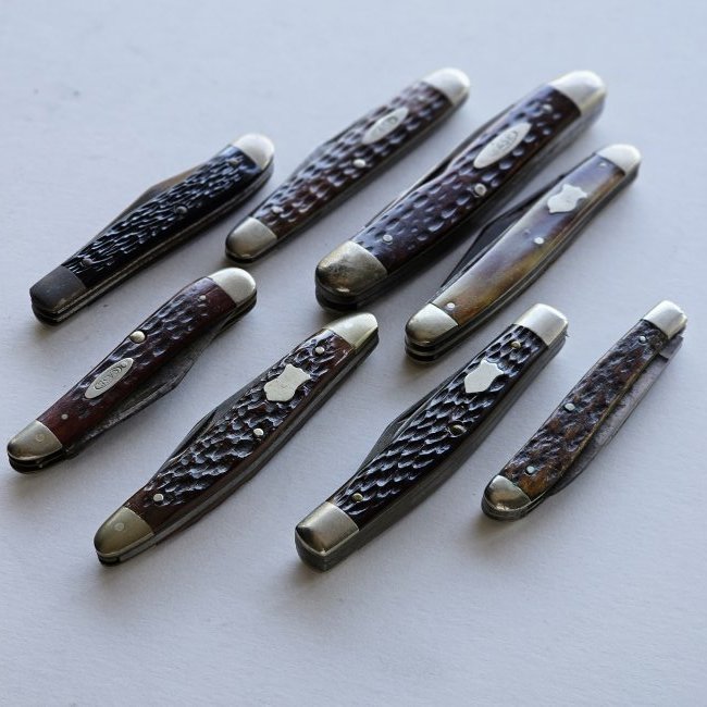 8 Pocket pocket knives includes 3 Case brand: Imperial, Winchester, Made in USA or Germany pocket knives, 3 Case brand pocket knives, one Case XX. See images as condition, wear and age.