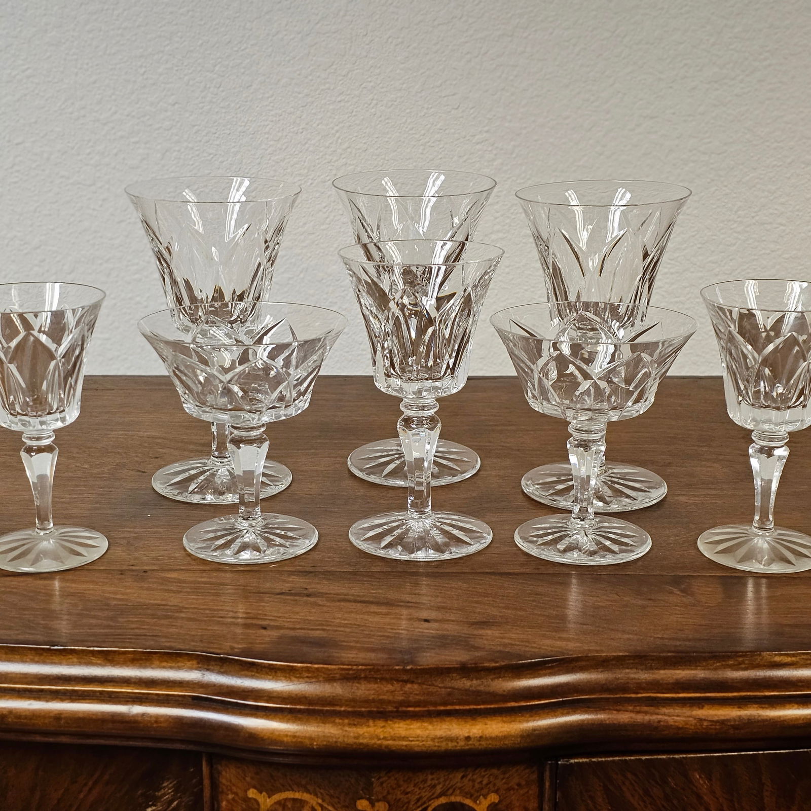 Saint Louis Cristal de France: Saint Louis Cristal de France, a set, including; Seven 6 3/4 in. water goblets, eight 6in. wine goblets, eight 4 3/4 in. champagne coupes. nine 5 1/4in. apertif glasses. Thirty two pieces Condit