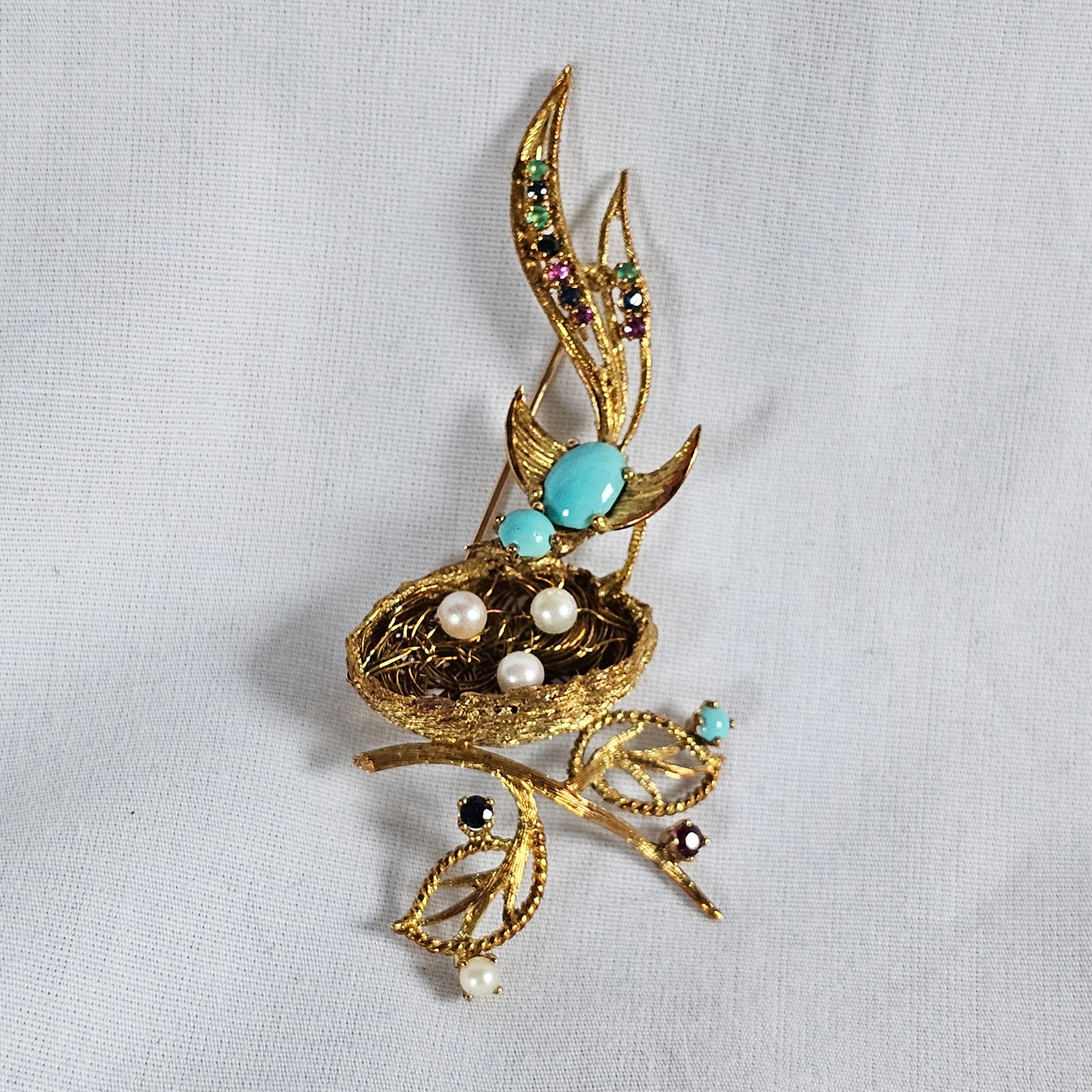 Multi-Stone, 18k Bird with Nest Pin, Cheany (1 of 13)