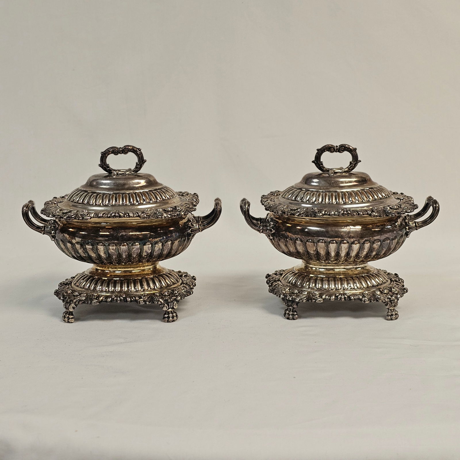 Pair of Lidded Silver Plate Gravy Tureens (1 of 11)