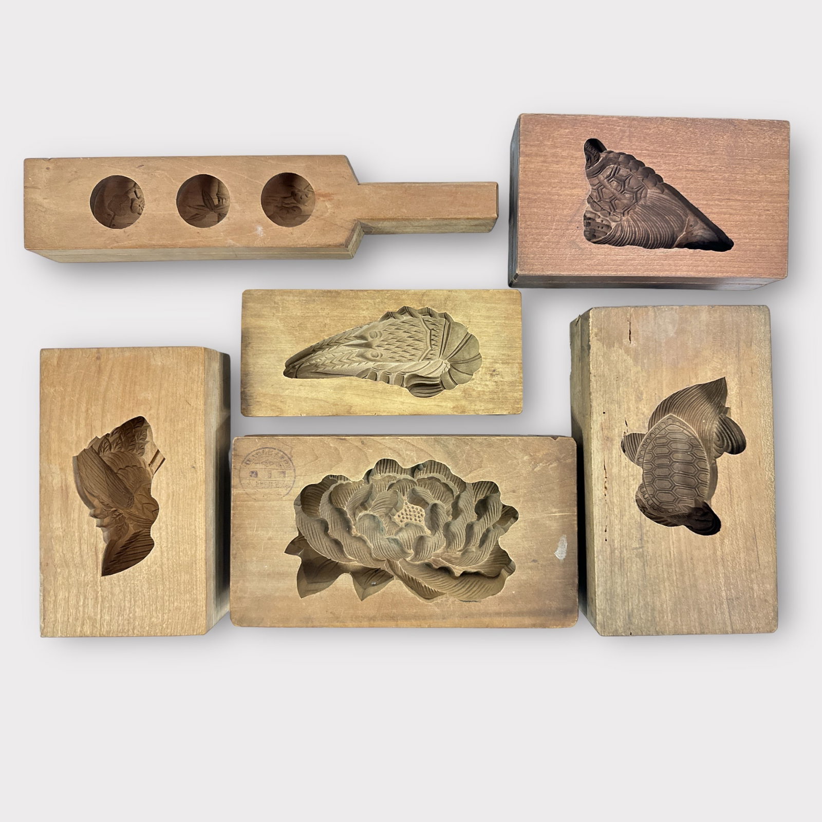 Set of 7 Japanese Mochi/Cake Molds: Group of 7 vintage Japanese wooden mochi/cake molds. Condition is good.
