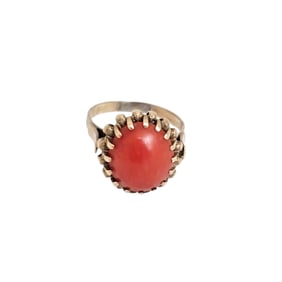 Coral, 14k Yellow Gold Ring