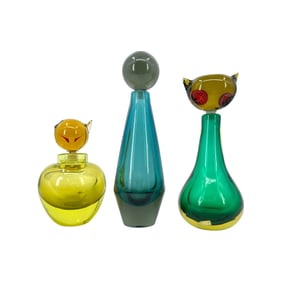 (Lot of 3) Contemporary Venetian Modernist Art Glass Decanter Group, Rosetto Estevan