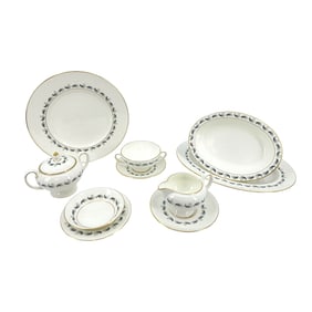Group of Wedgwood "Stardust" China Dinnerware Set