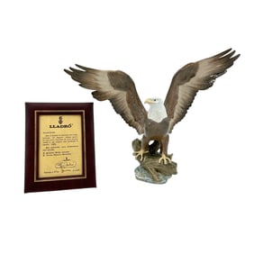 Lladro Freedom Eagle with Certificate of Authenticity