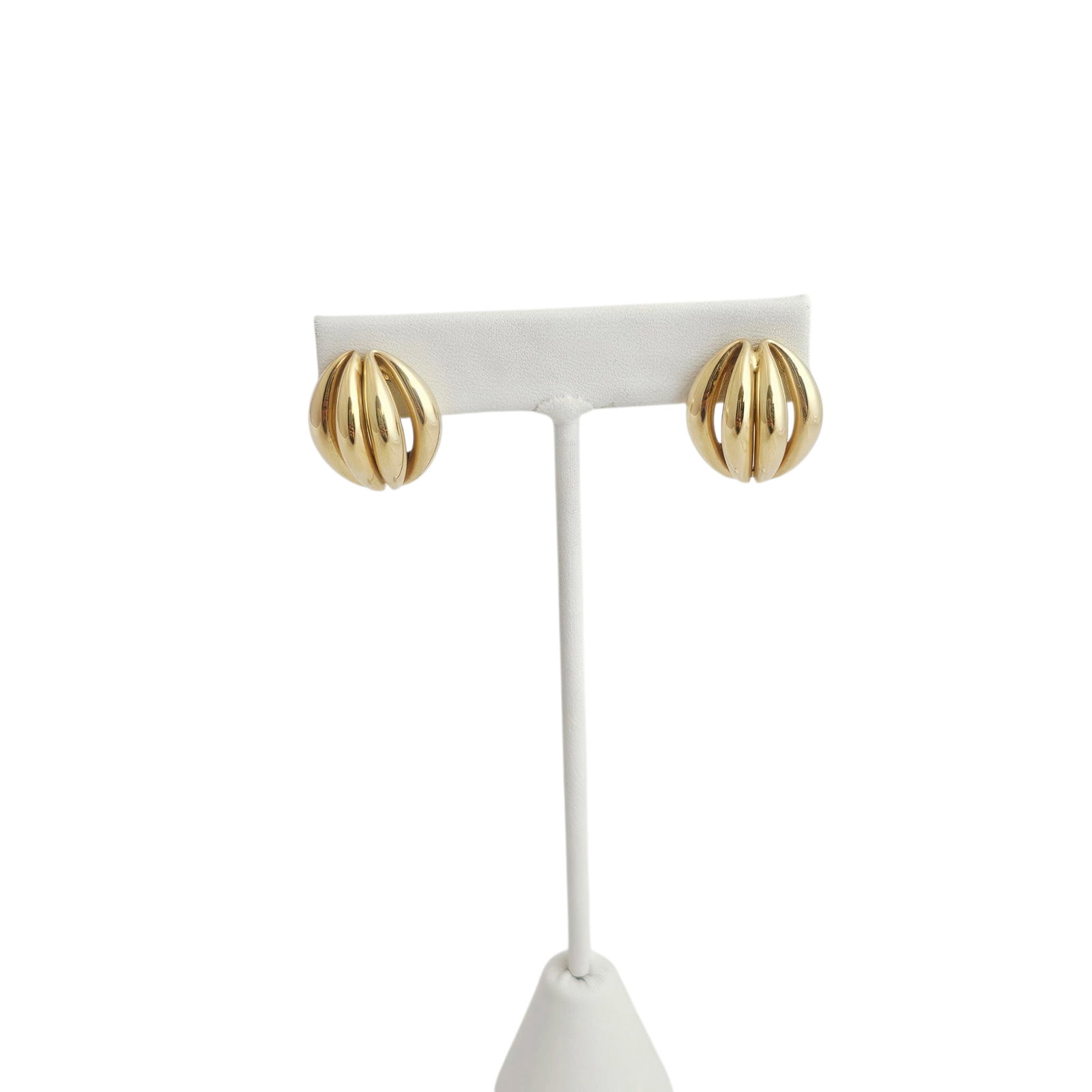 14k Yellow Gold Earrings, Backings Marked Nabco: Total gram weight 4.2. Puffy shell-like shape with hollow back yellow gold stud earrings. Absence of a condition report does not indicate that this lot is in perfect condition. Please request a