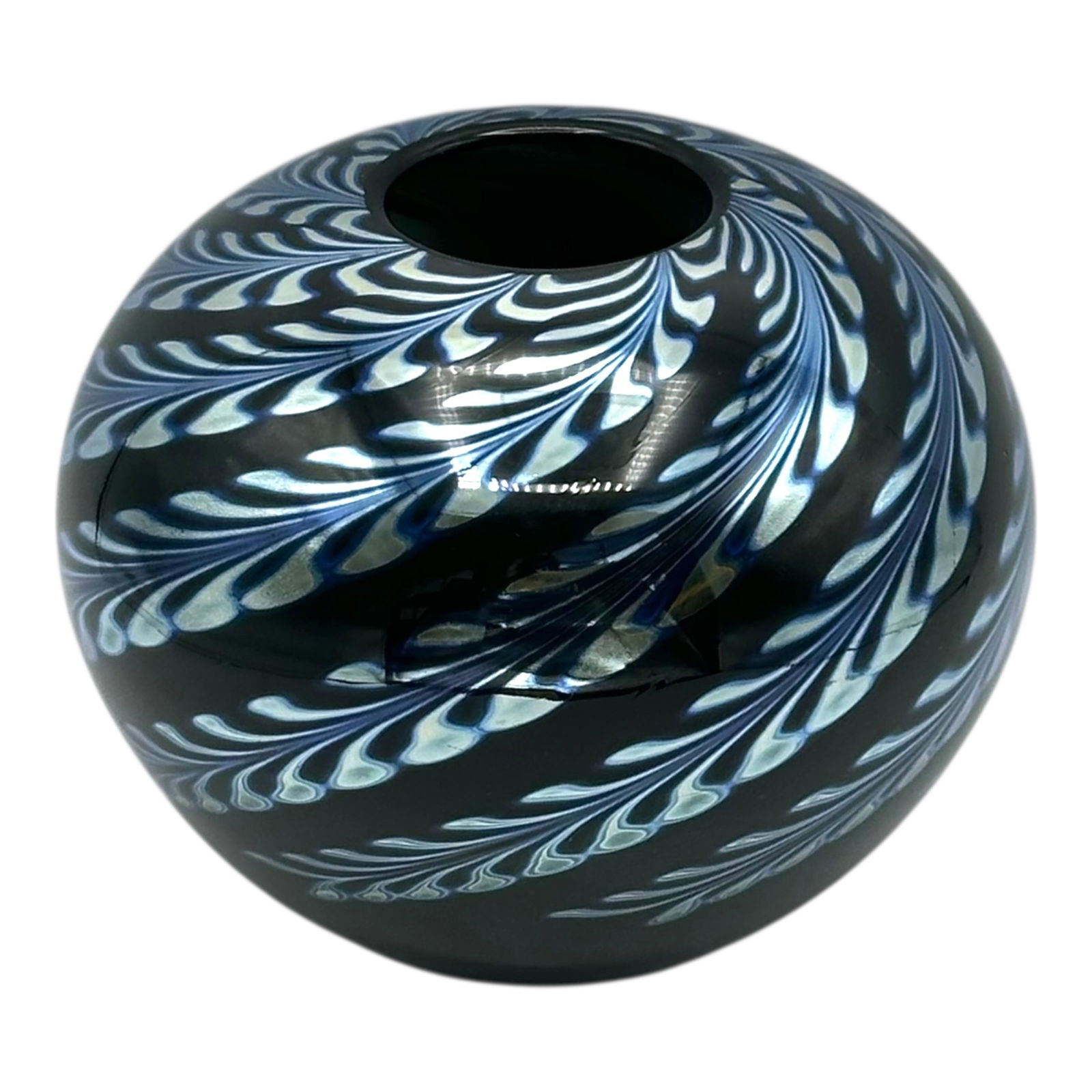 Steven Correia Pulled Feather Art Glass Vase: Signed Steven Correia Pulled Feather art glass bowl in black glass with iridescent feather detail. Condition is very good.