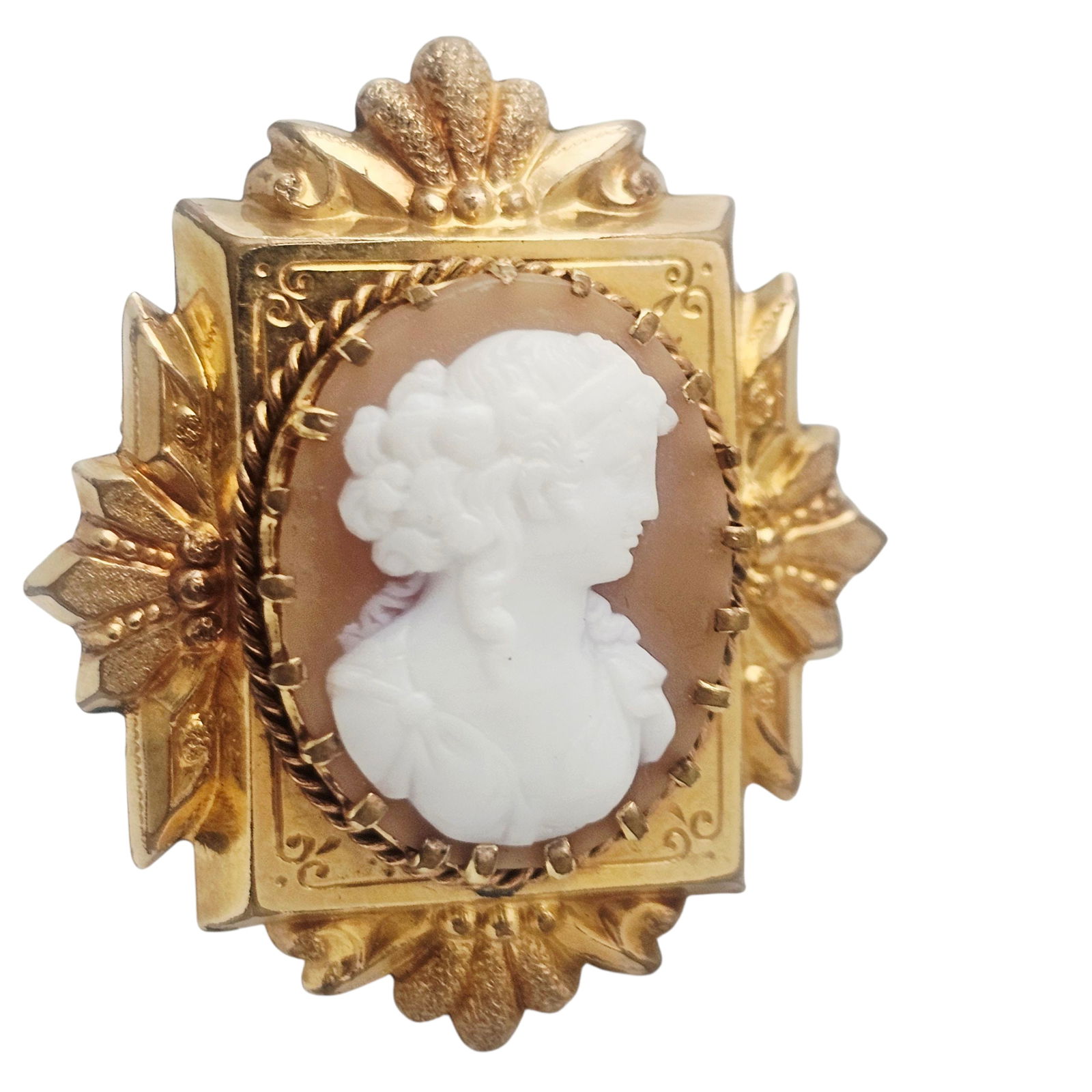 Shell Cameo, 14k Yellow Gold Ring (1 of 4)
