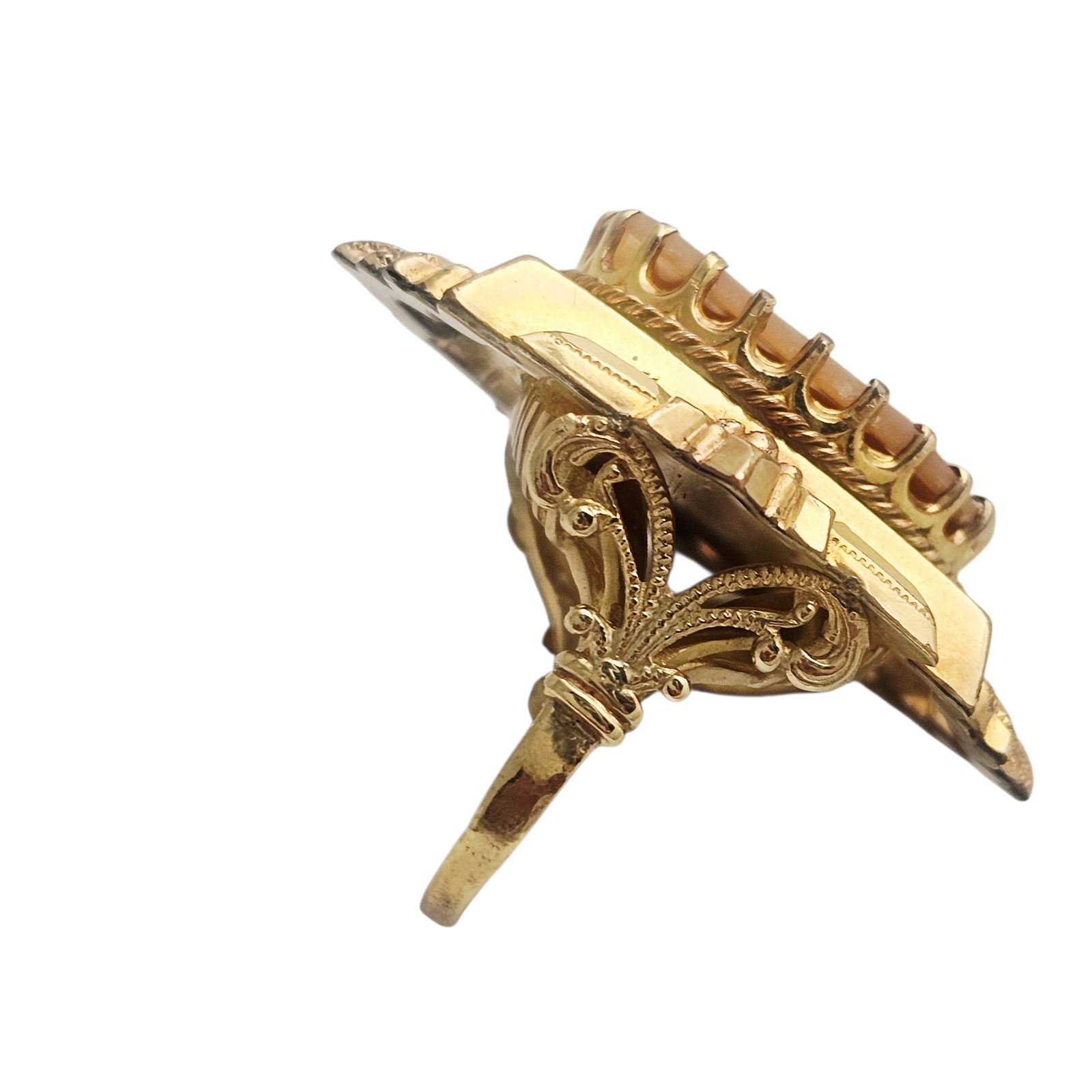 Shell Cameo, 14k Yellow Gold Ring - 2