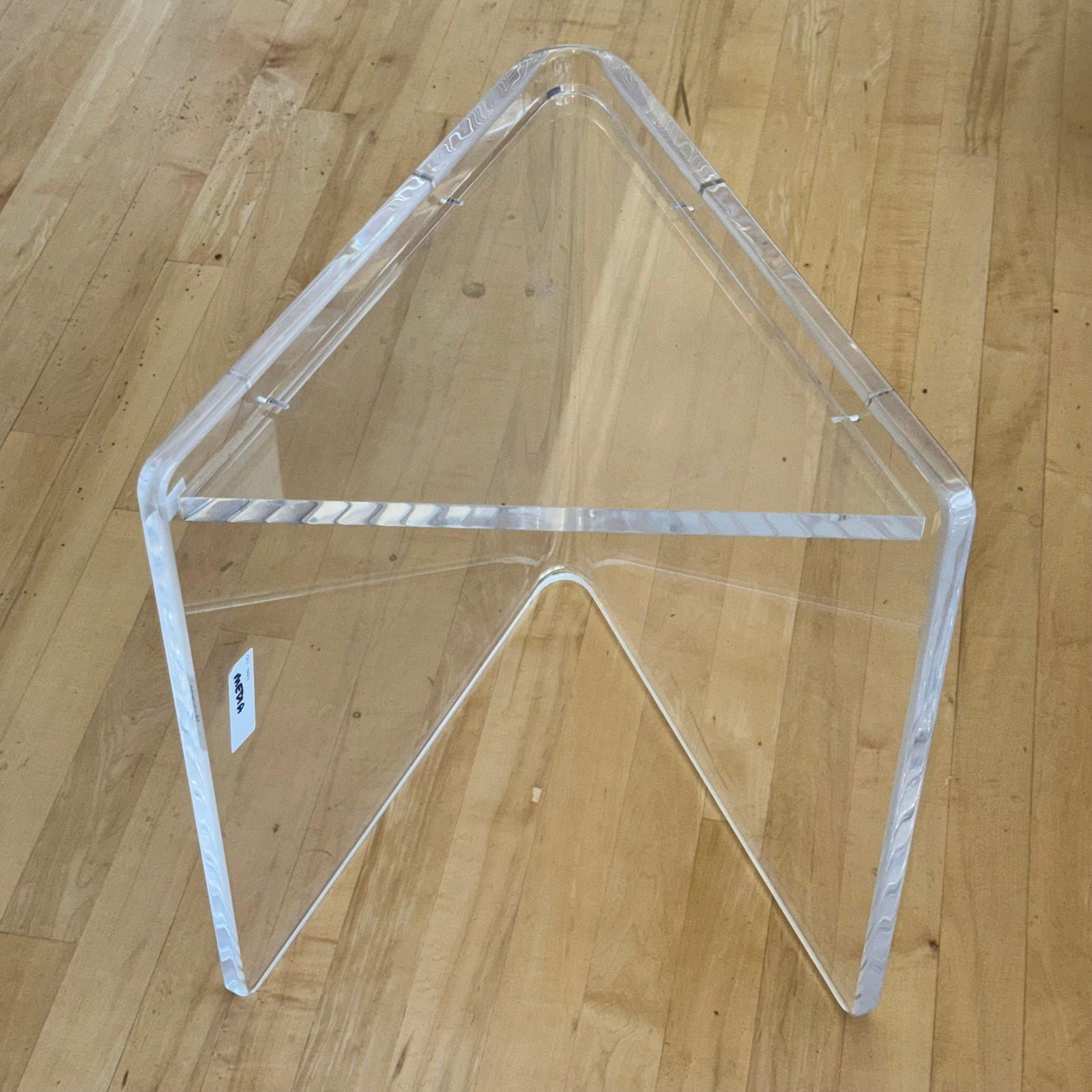 MCM Style Acrylic Stand (1 of 3)