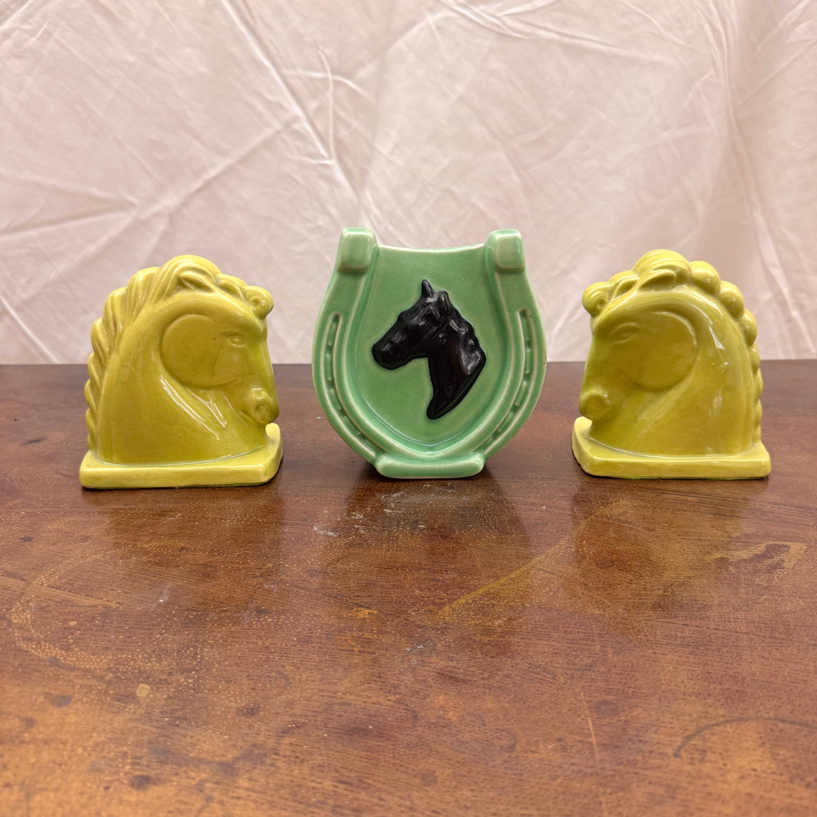 (Lot of) 3 Equestrian Themed Pottery Items (1 of 6)