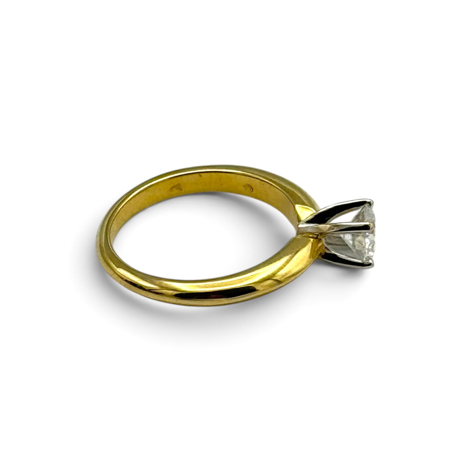 Diamond, 18k Yellow Gold Ring - 3