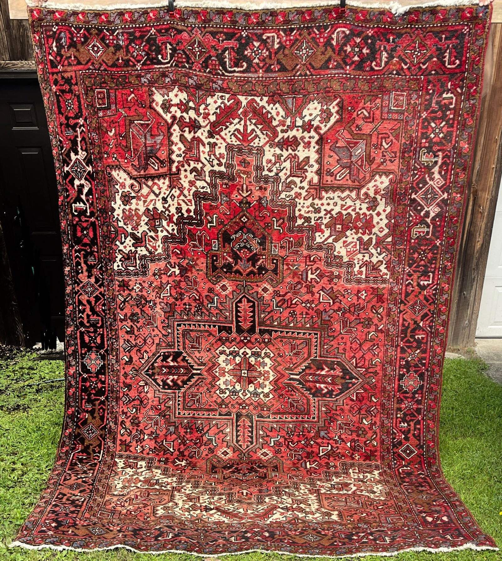 Vintage Heriz Area Rug (1 of 17)