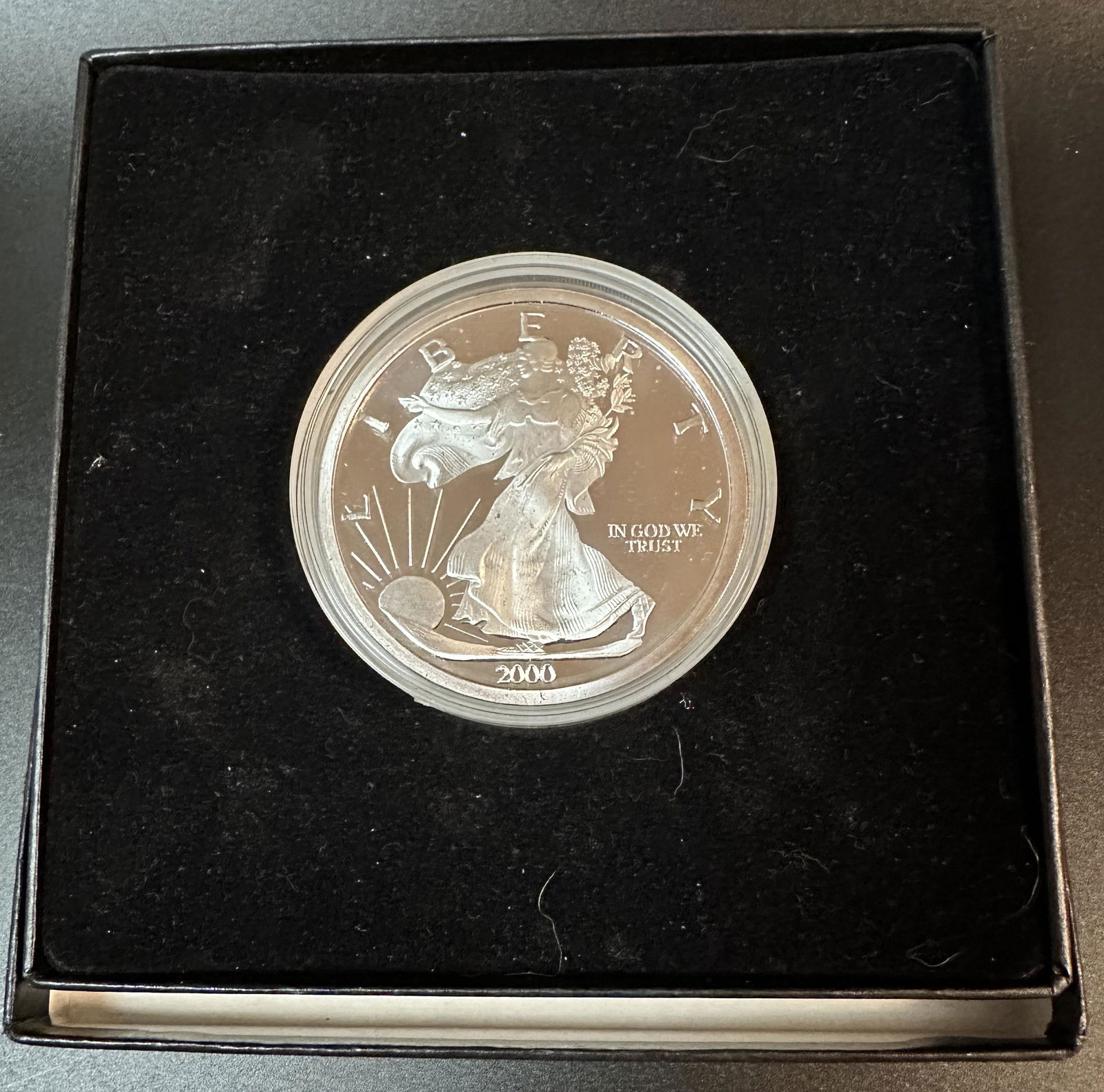 2000 .999 Silver Five Troy Ounce Round (1 of 2)