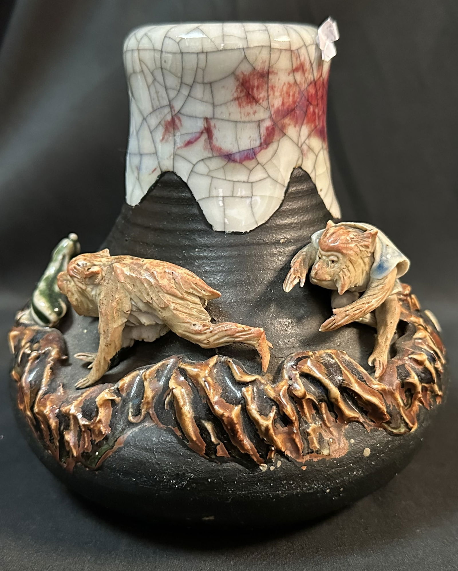 Vintage Sumida Japanese Pottery with Monkeys Racing Around Pot (1 of 8)