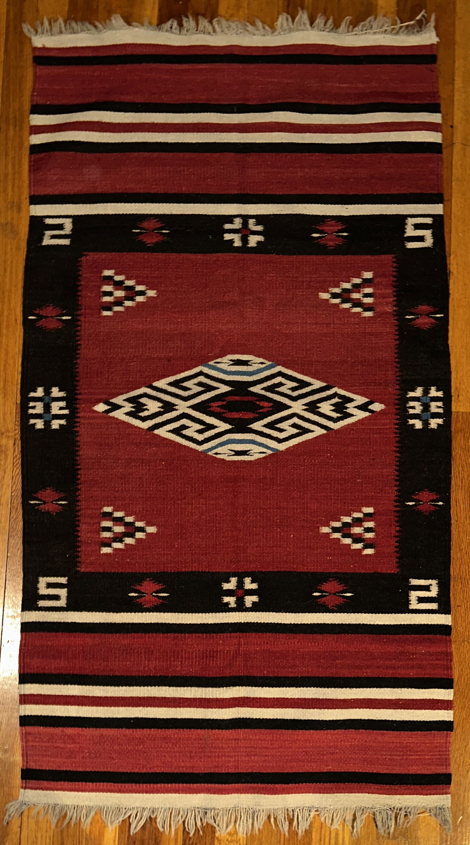 Navajo Indian Rug - 1st Half 20th Century 30 x 57 (1 of 5)