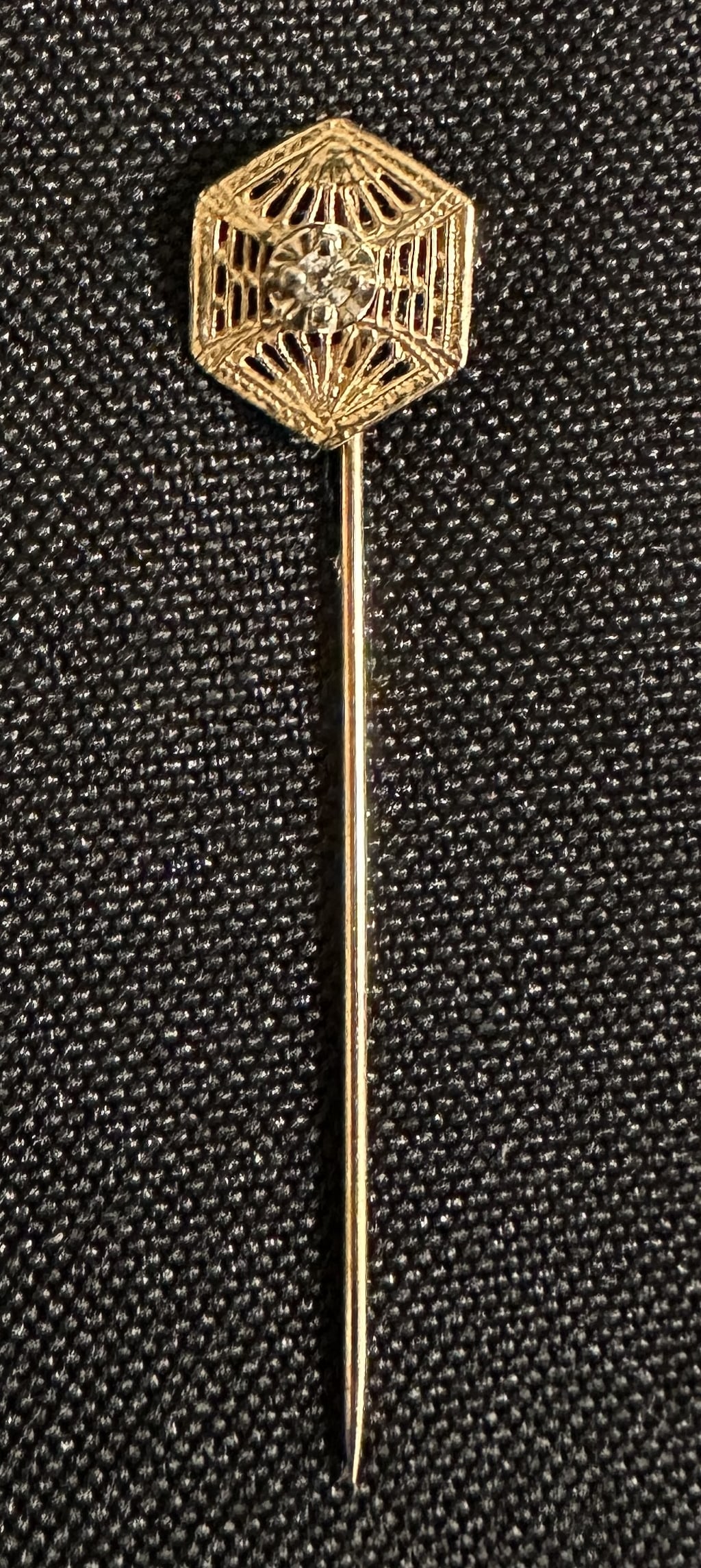 14k Yellow Gold Stick Pin Hexagon & Diamond: A 14k yellow gold stick pin with a hexagon and geometric pattern. At the center is a diamond. Stick pin weighs 1.1 grams