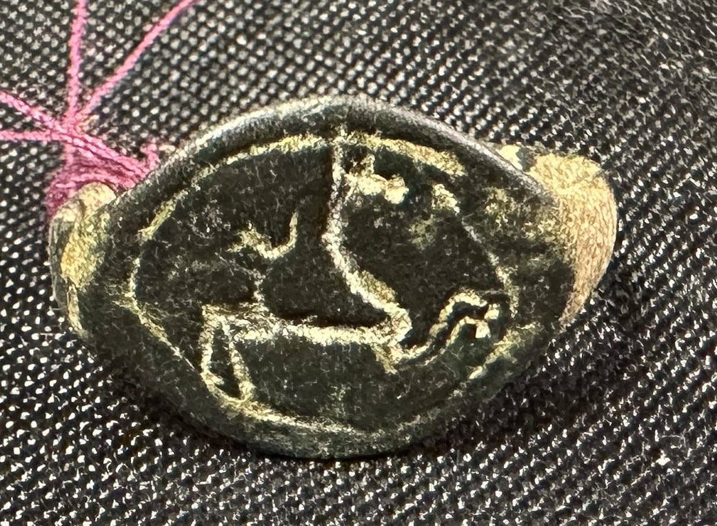 Ancient Silver Seal Ring 4th-3rd Century BC (1 of 6)