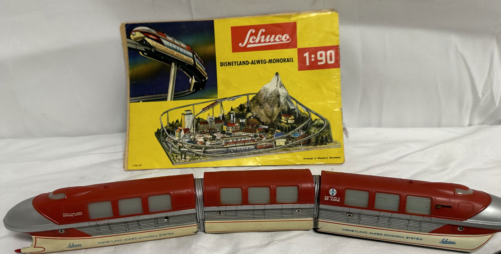 SchuCo Disneyland Alweg Monorail Train (1 of 3)