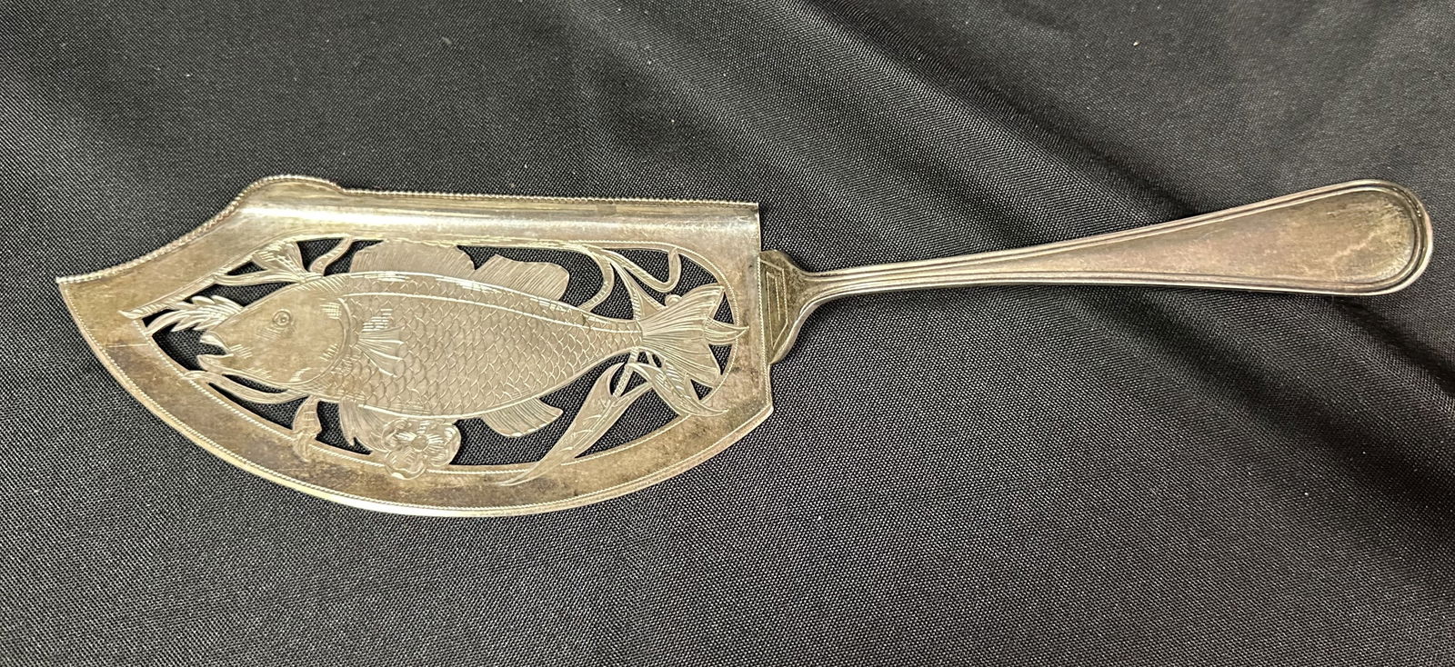 Sterling Silver Fish Server / Knife (1 of 4)