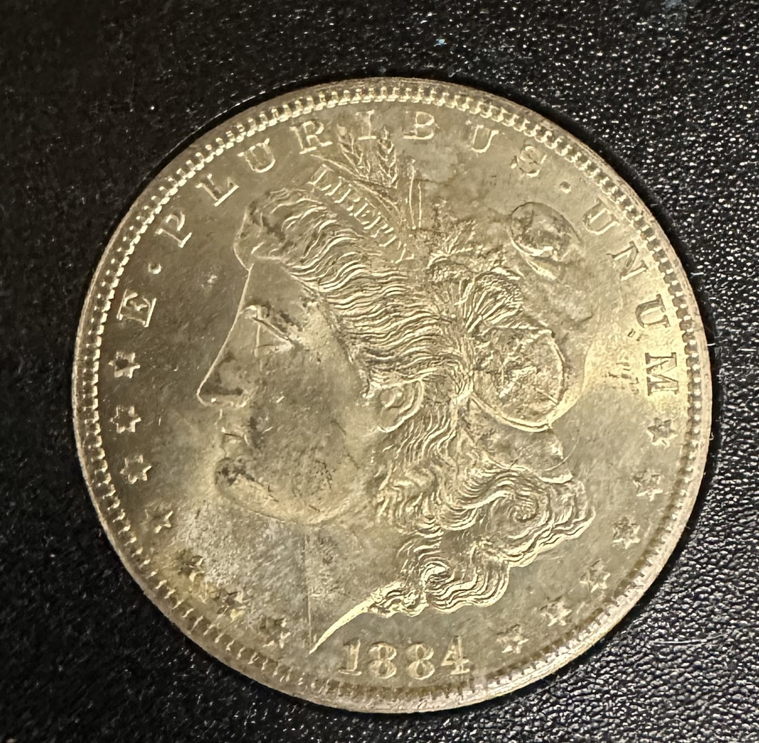 Morgan 1884 Carson City CC GSA Silver Dollar In Case (1 of 5)