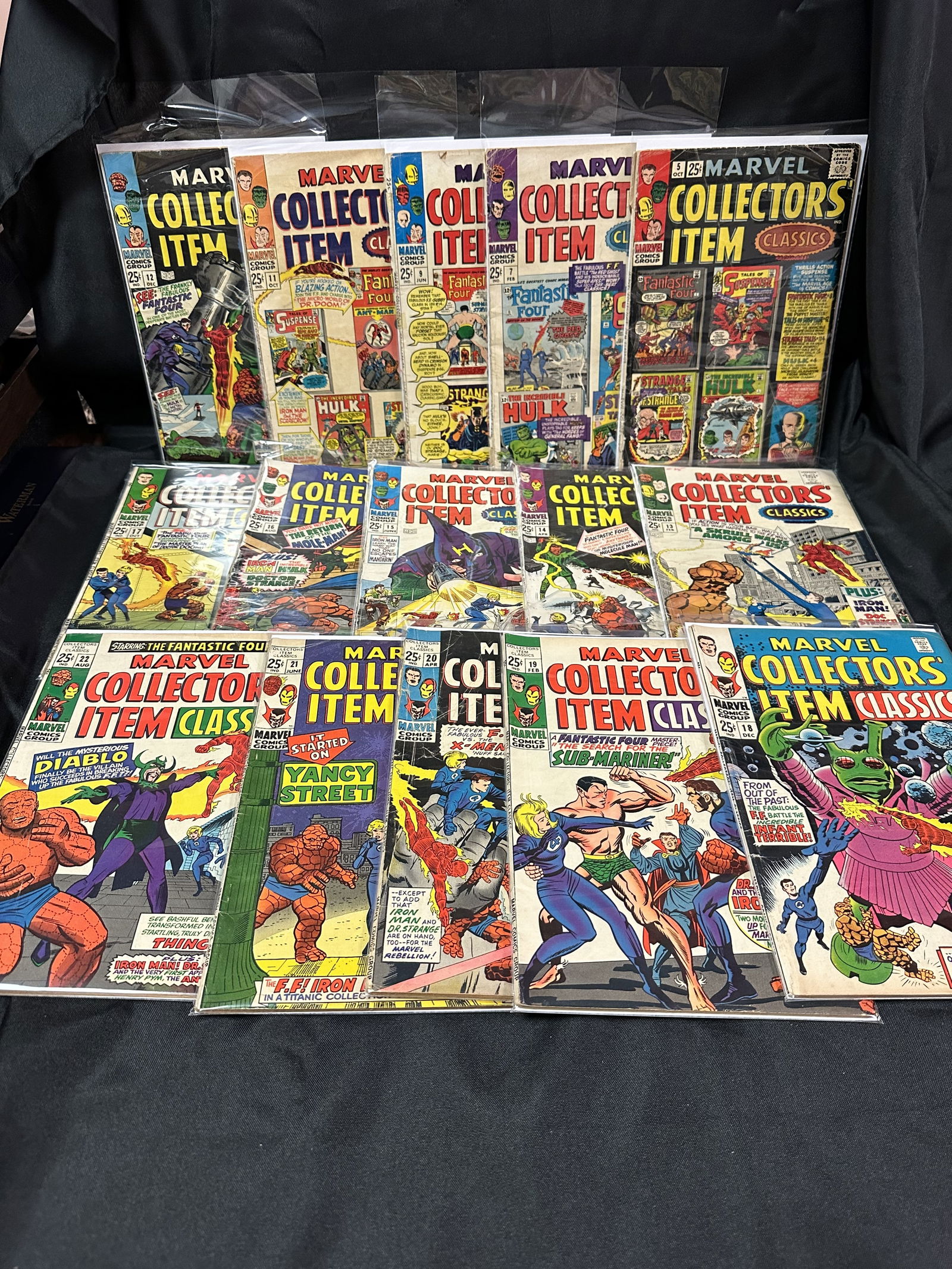 15 Issues Marvel Collectors Item Comic Books (1 of 7)