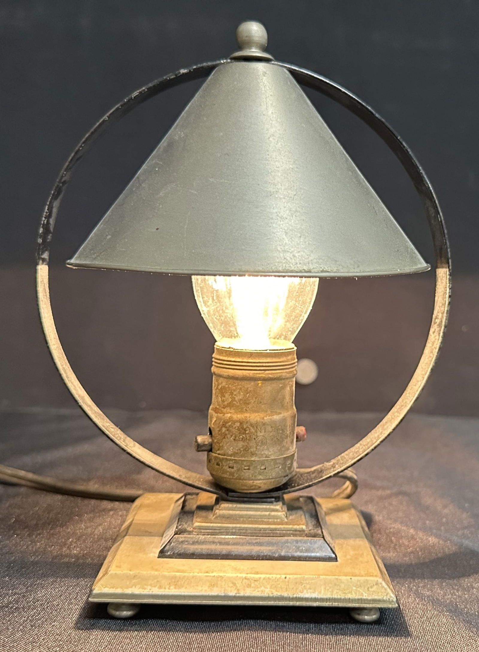 Working Arts and Crafts Table Lamp 1930s (1 of 11)