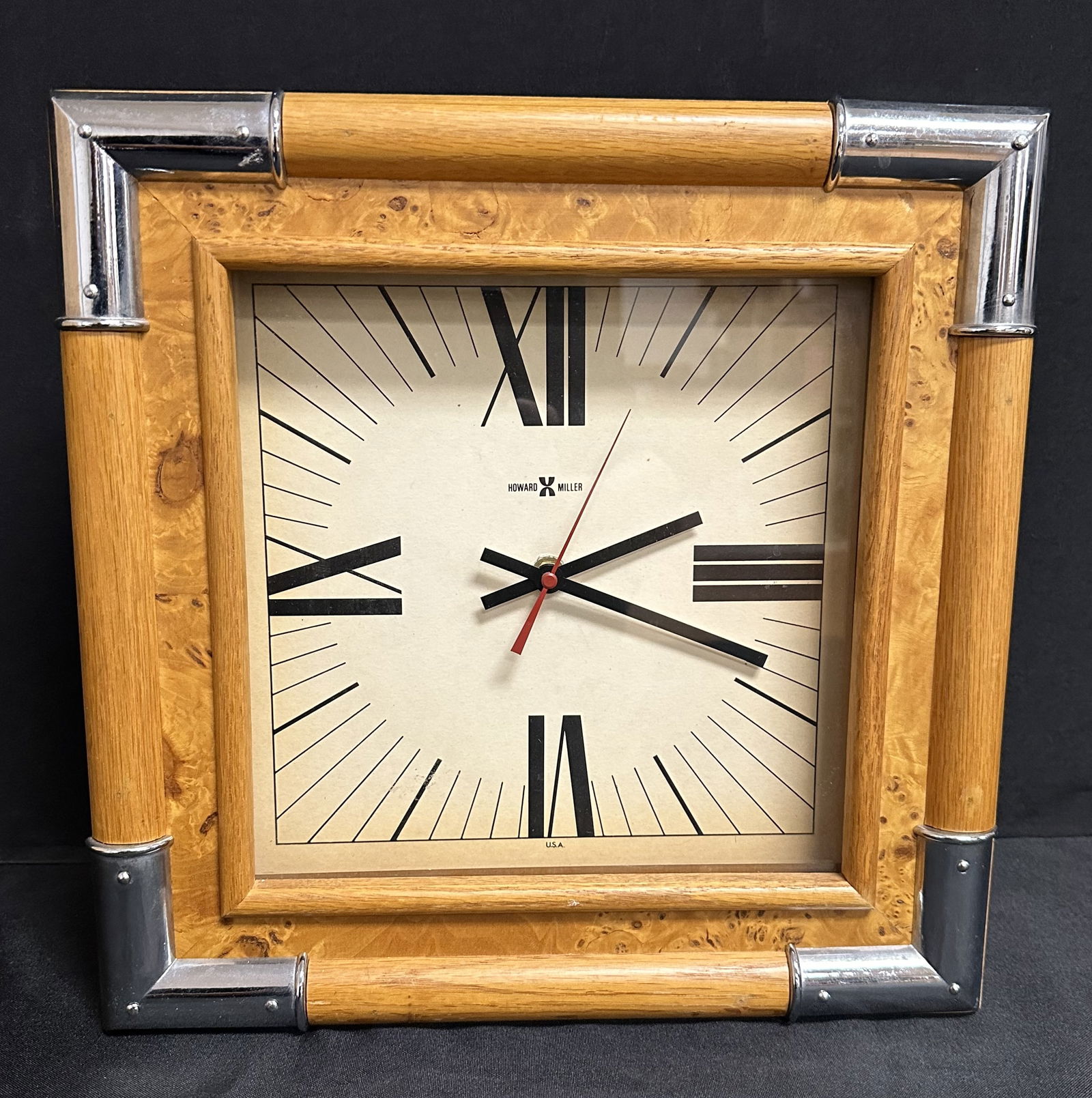 Vintage Howard Miller Burlwood Wall Clock (1 of 7)
