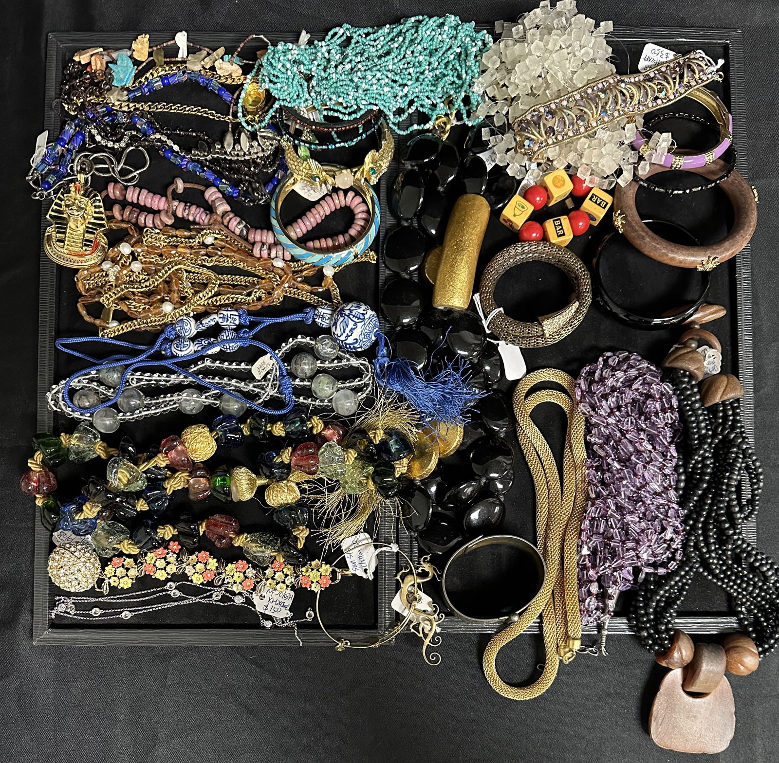 Costume Jewelry Lot Necklaces and Bracelets 2 (1 of 7)