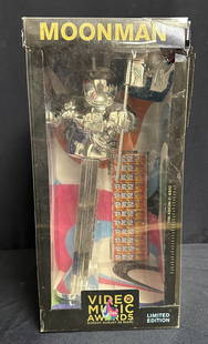 MTV Moonman Video Music Awards Moonman Giant Pez: Super Rare MTV Moonman Video Music Awards GIANT 12 inch PEZ Dispenser. These Giant Pez dispenser trophies were given out to guests at the MTV music awards ceremonies. They were never produced for the