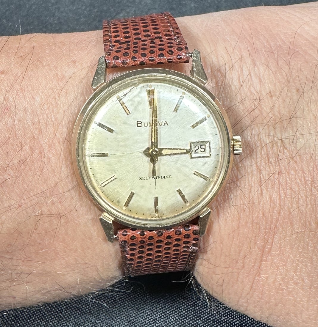 Bulova Automatic Date Watch (1 of 8)