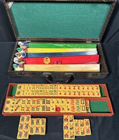 Bakelite Mahjong Set 161 tiles missing one South