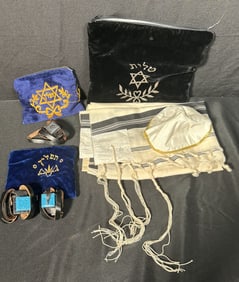 Lot of Judaica 1
