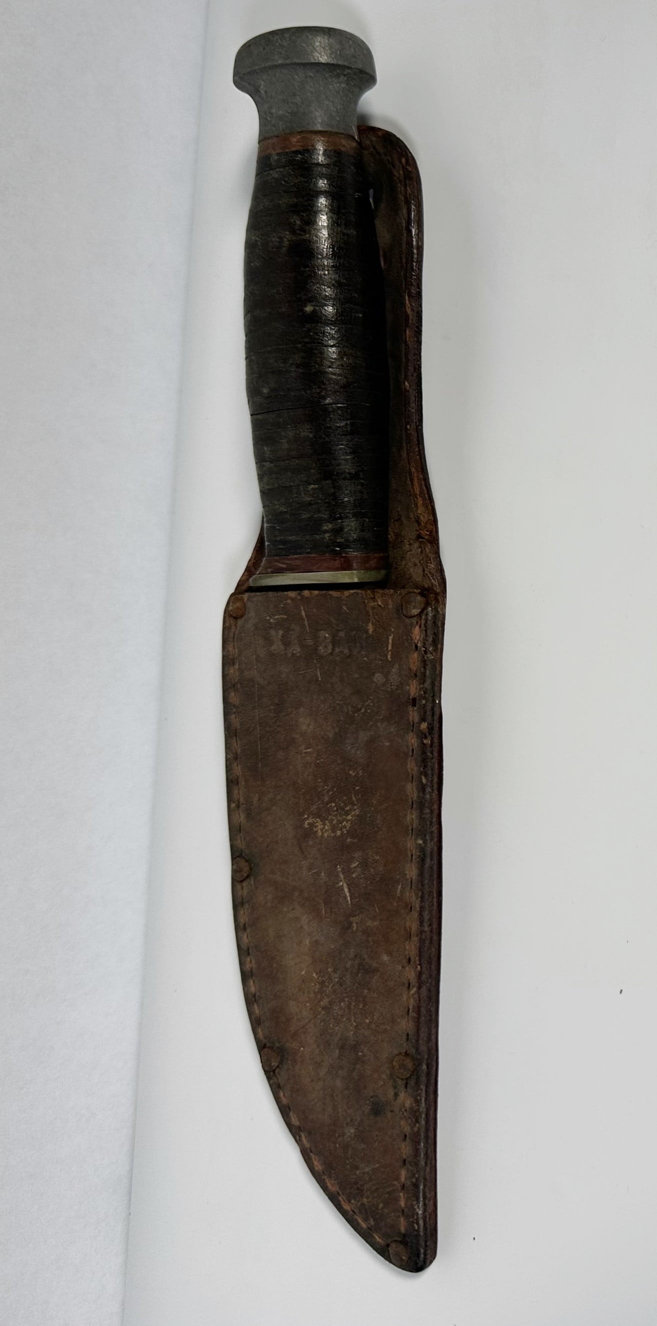 KA-BAR Knife with sheath WWII Era (1 of 9)