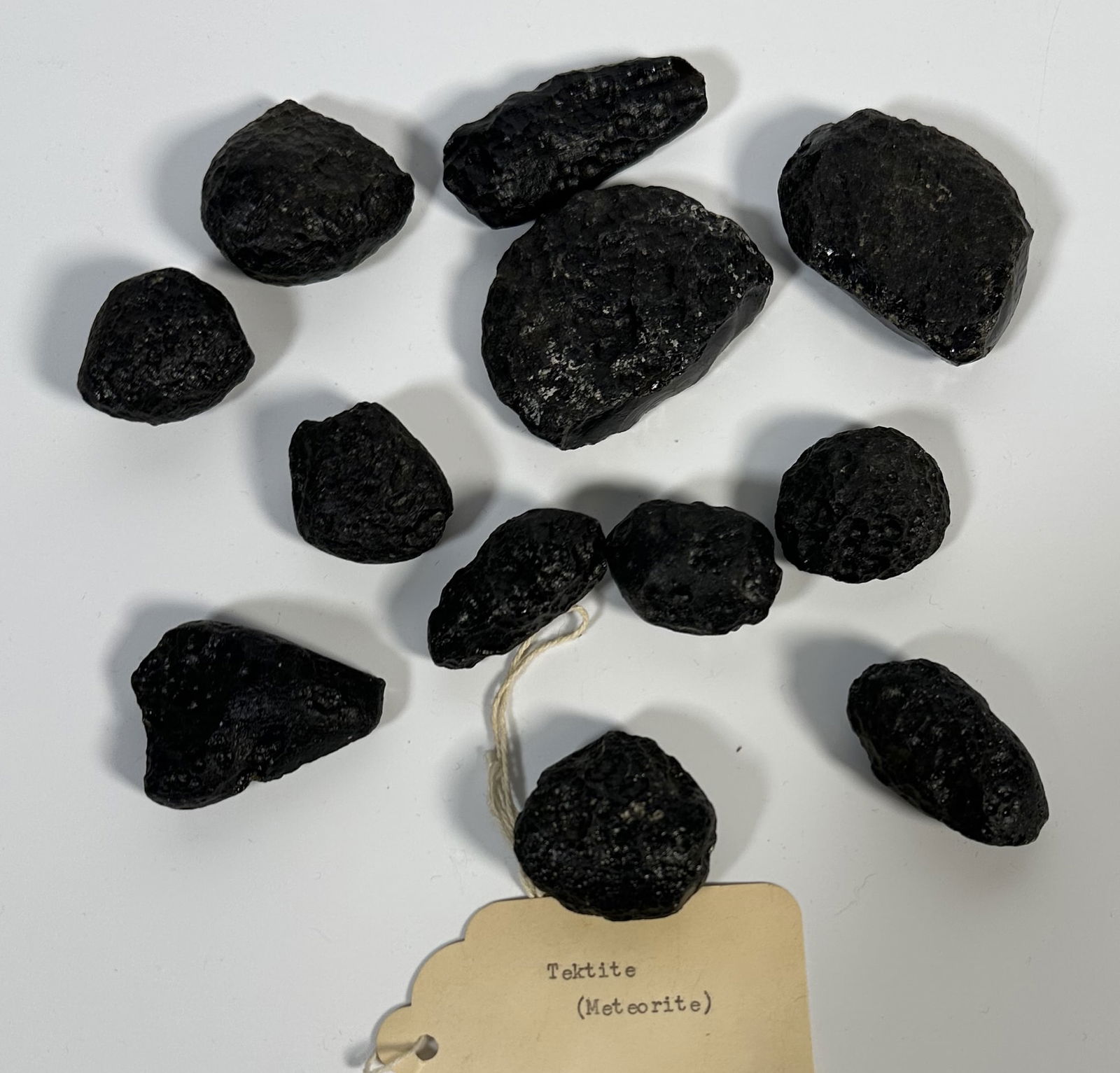 Non Meteorite Pieces / Tektites 266.9 Grams (1 of 3)