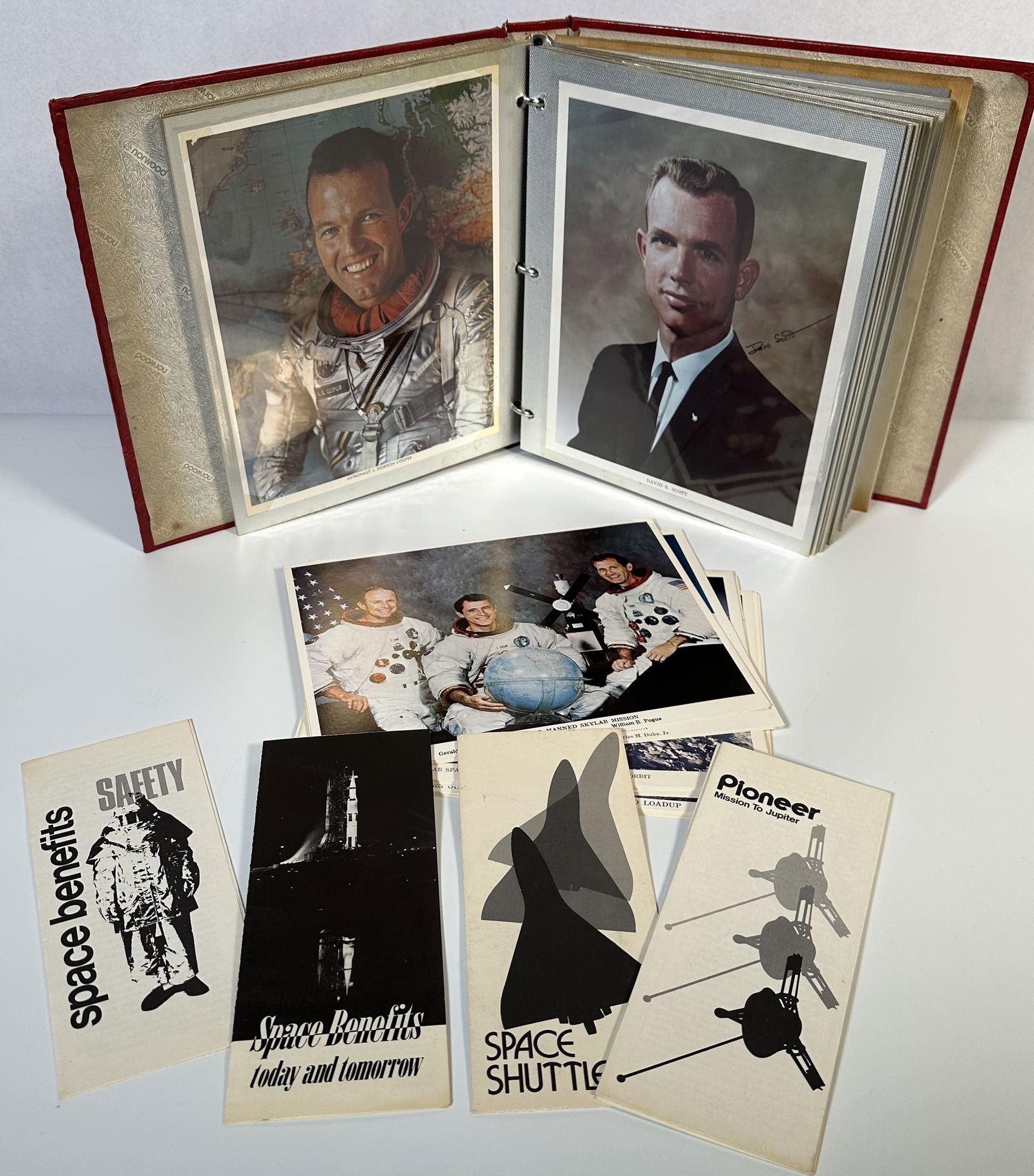 NASA Photo, Letter and Autograph Archive (1 of 14)
