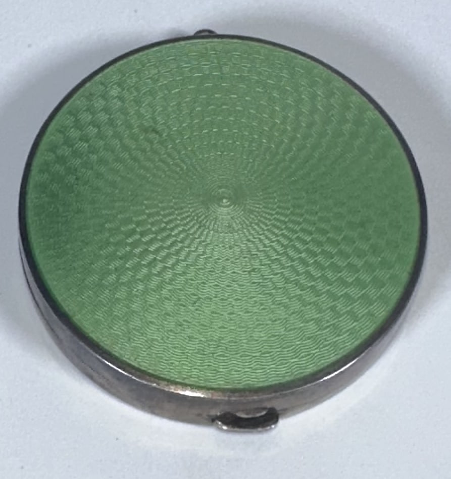 RR Vintage Sterling Silver and Green Enamel Compact (1 of 6)